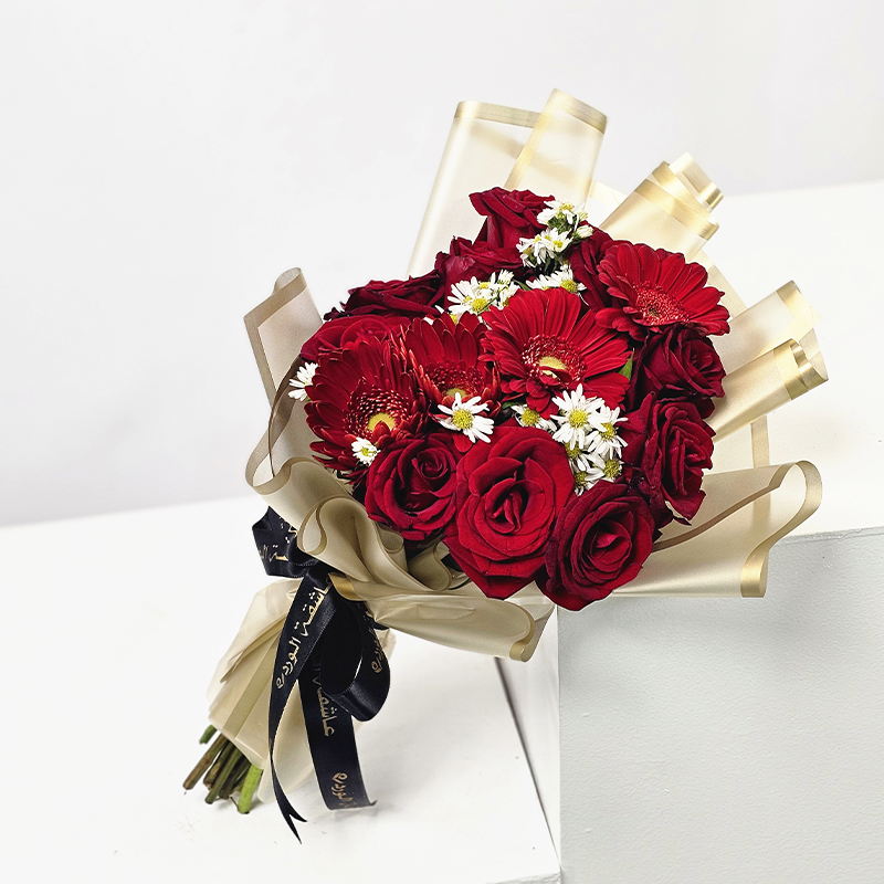 أناقة قرمزية