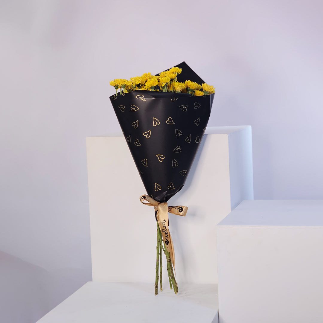 الذهبي المتوهج الأسود