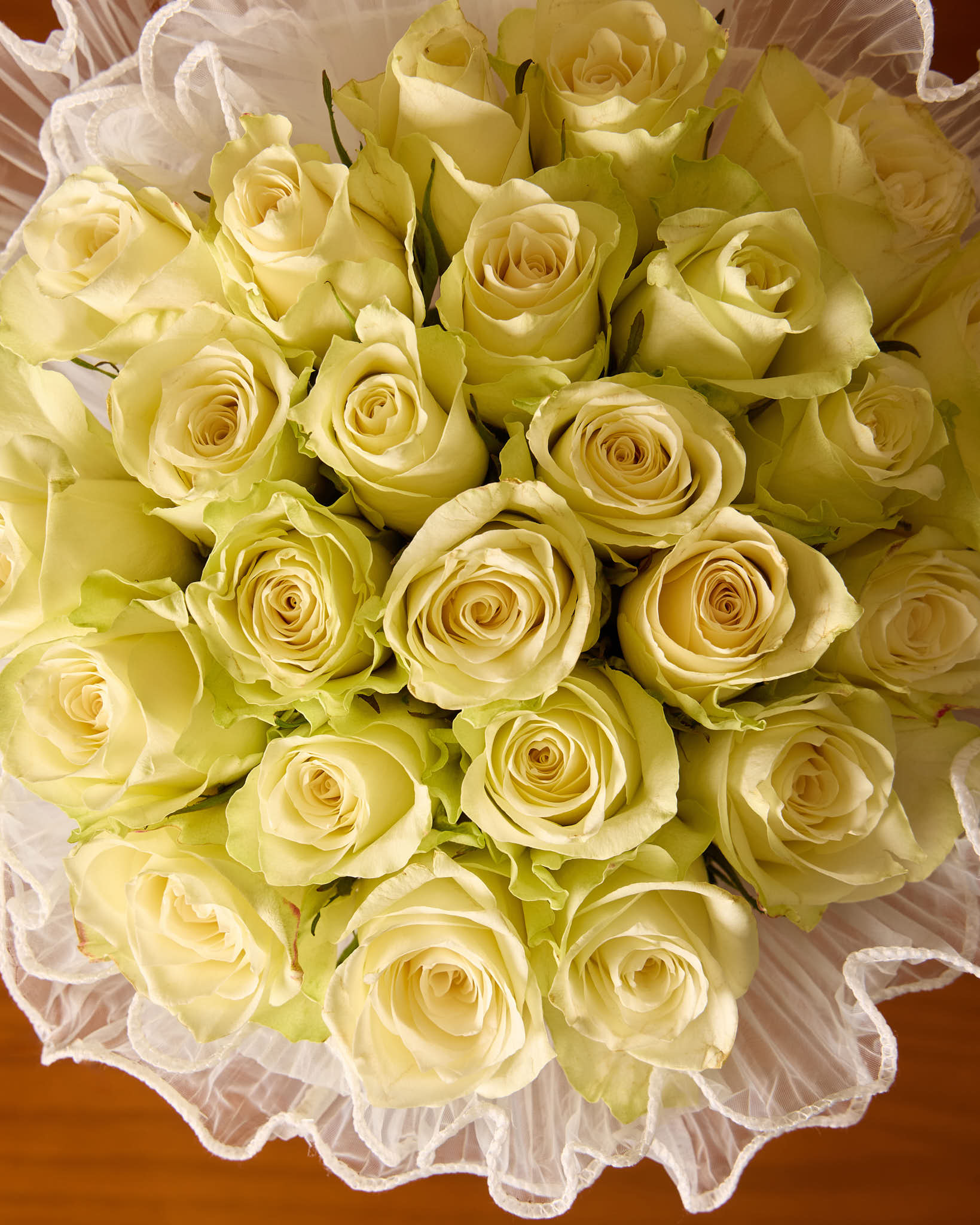 25 White Roses Bouquet