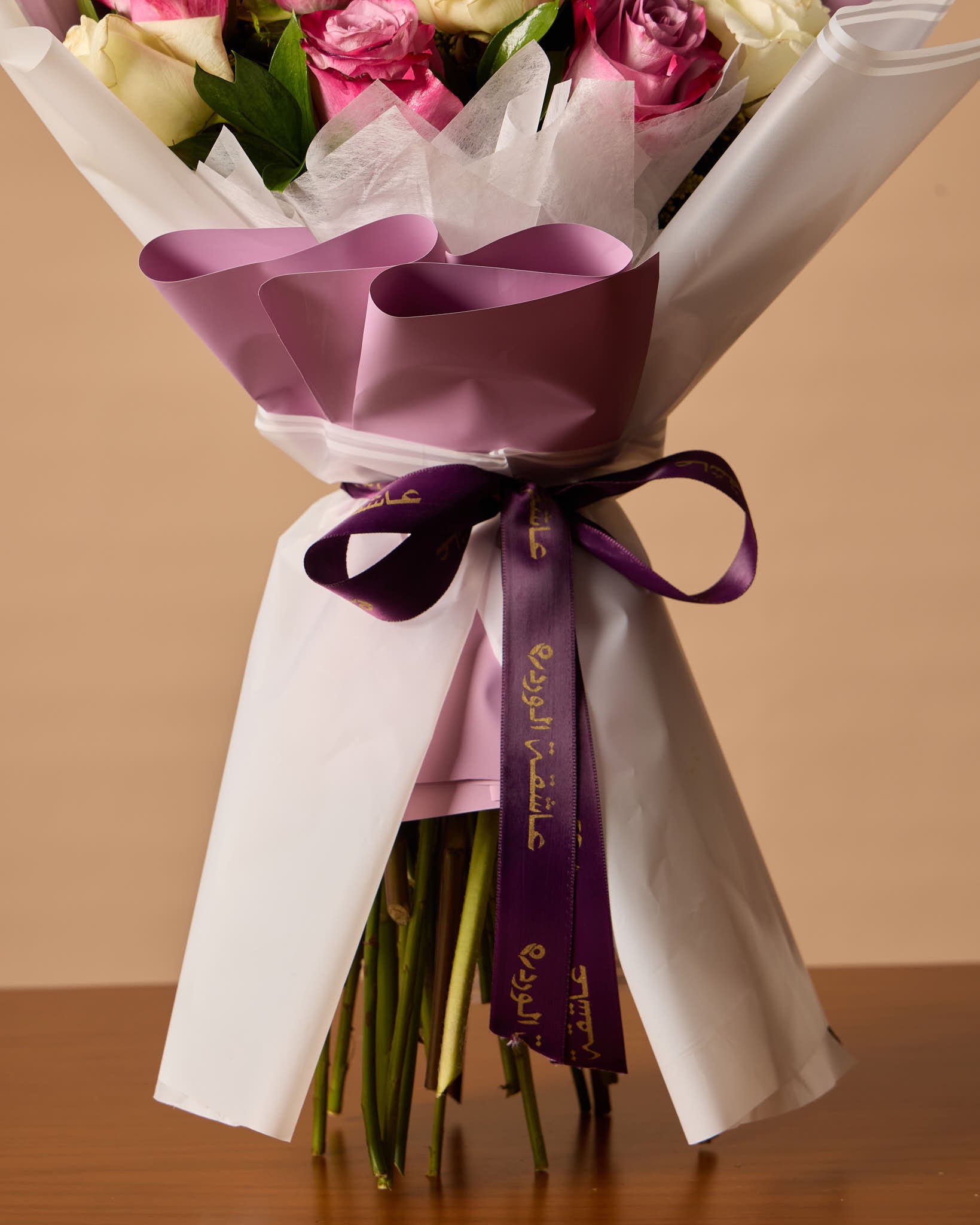 باقة ورود بلون الخدود