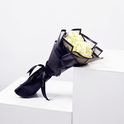 Classic Noir Bouquet
