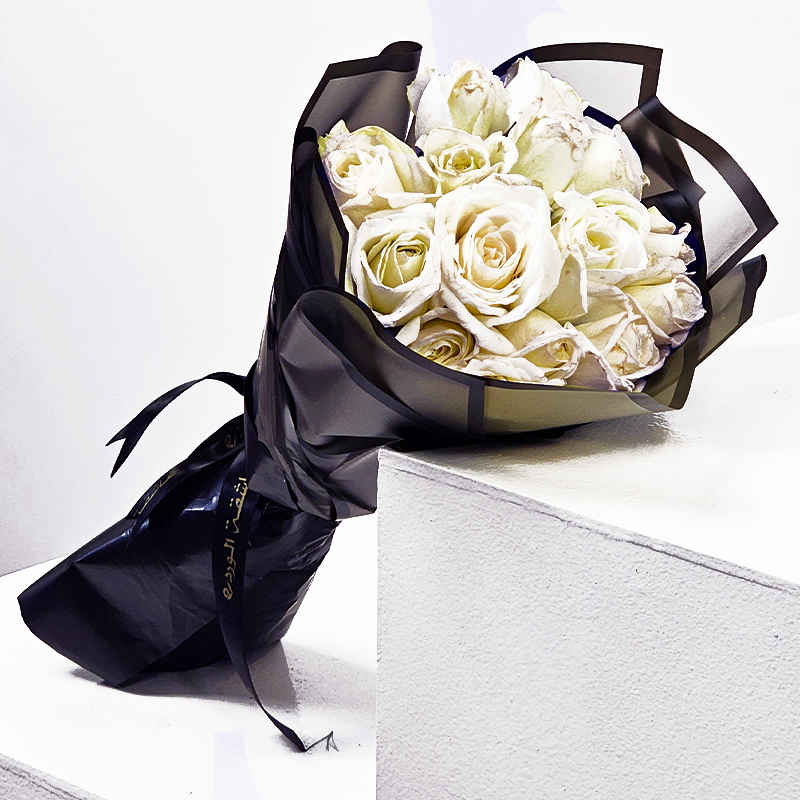 Classic Noir Bouquet