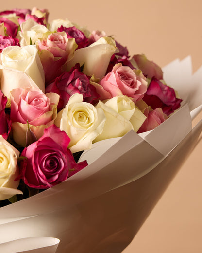 باقة من 100 وردة وردية