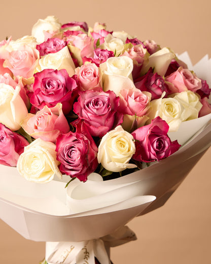 باقة من 100 وردة وردية