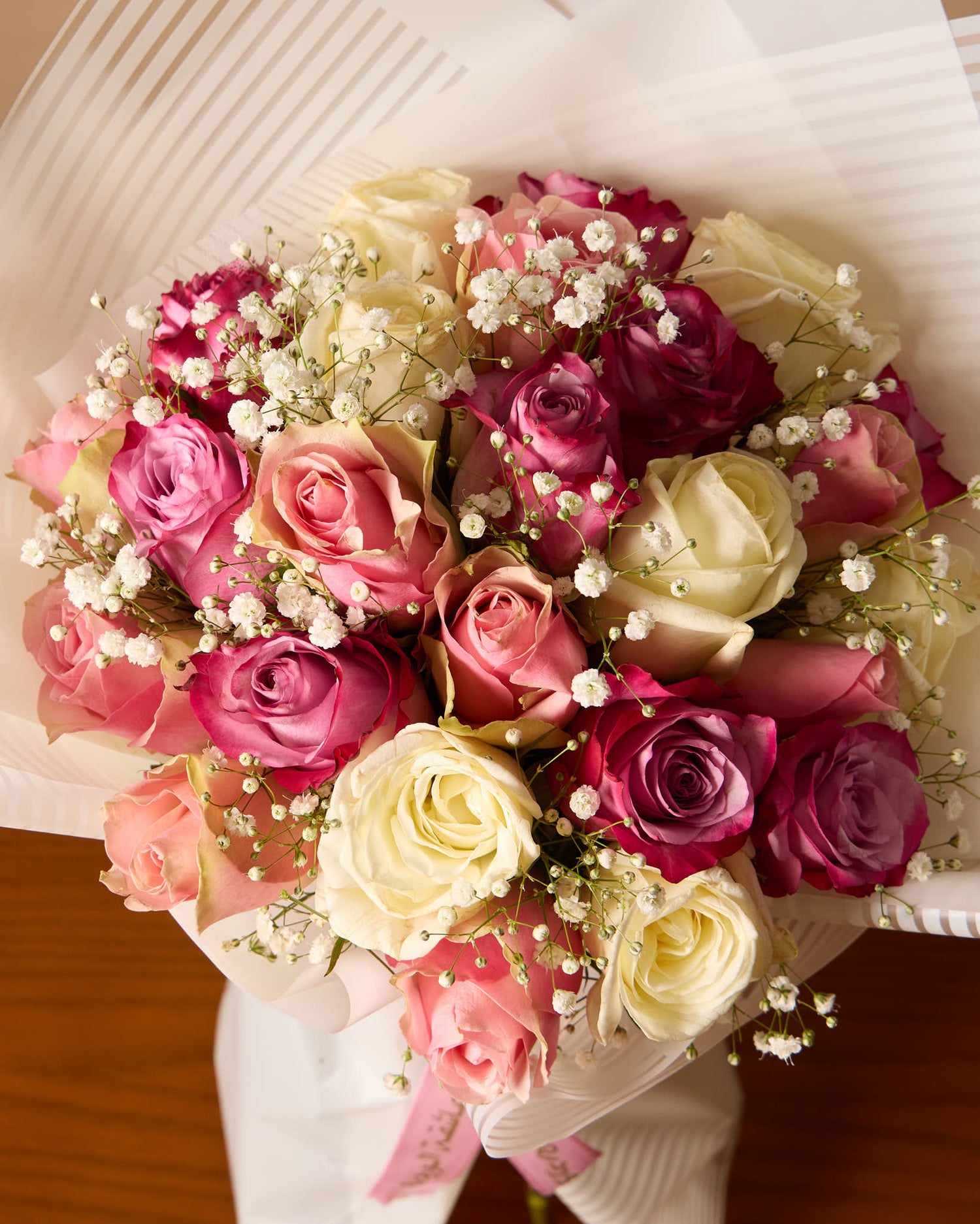 باقة من 25 وردة وردية