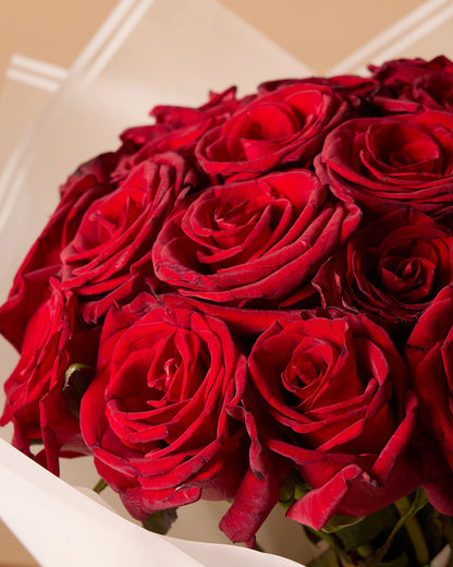 25 Red Roses Bouquet