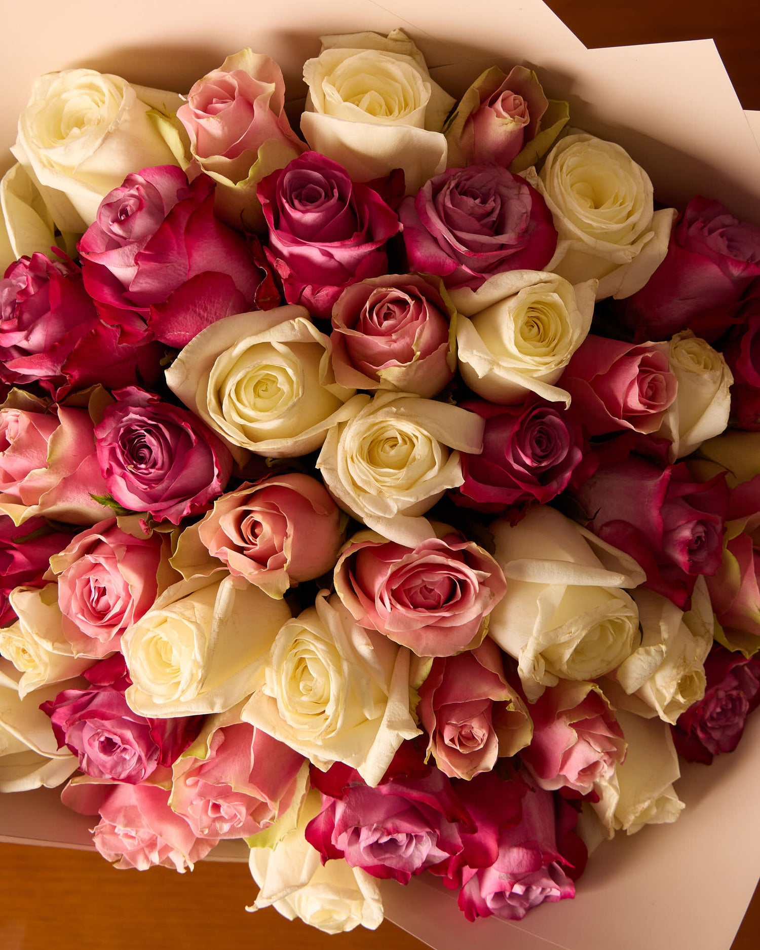 باقة من 50 وردة وردية