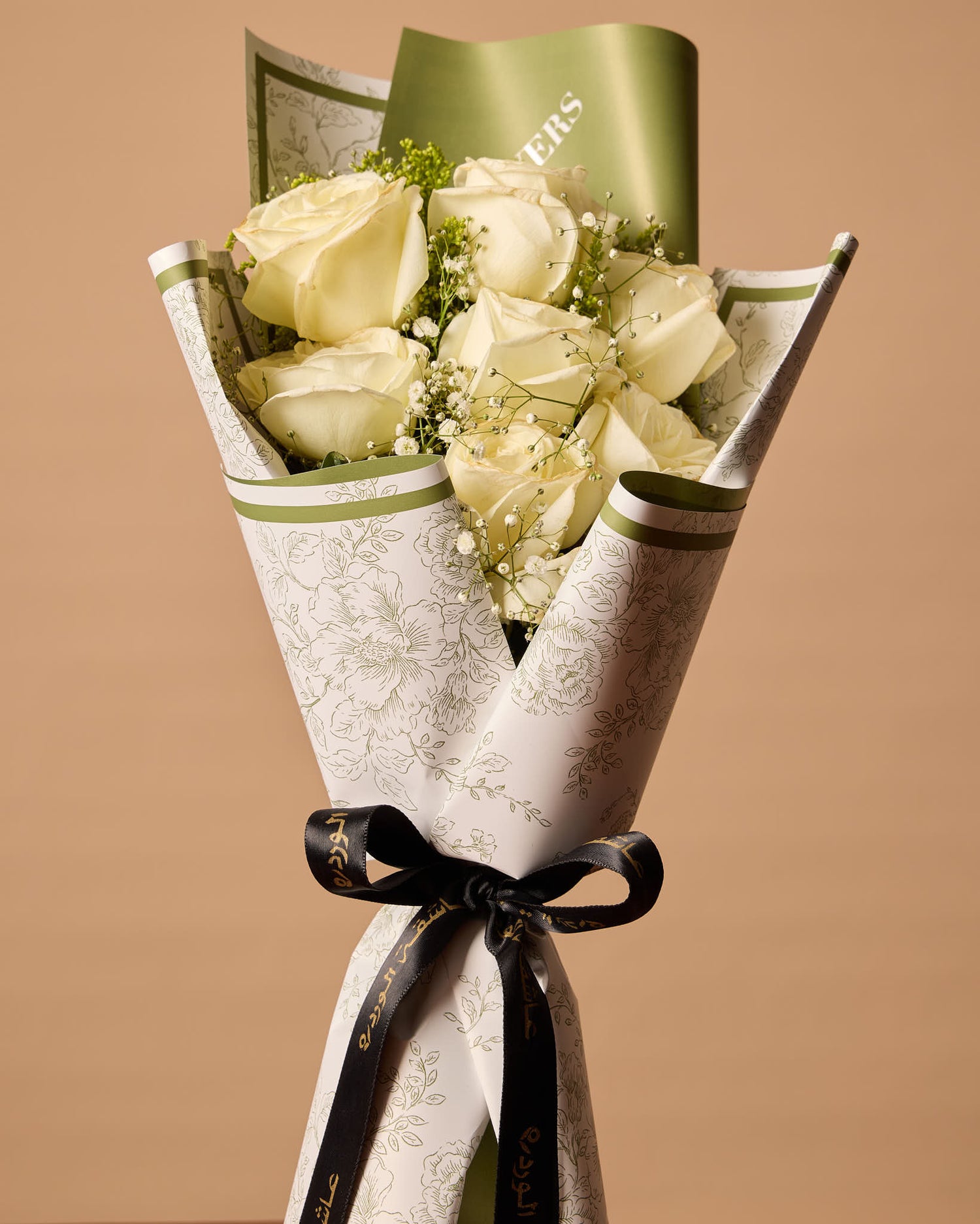 7 White Roses Bouquet