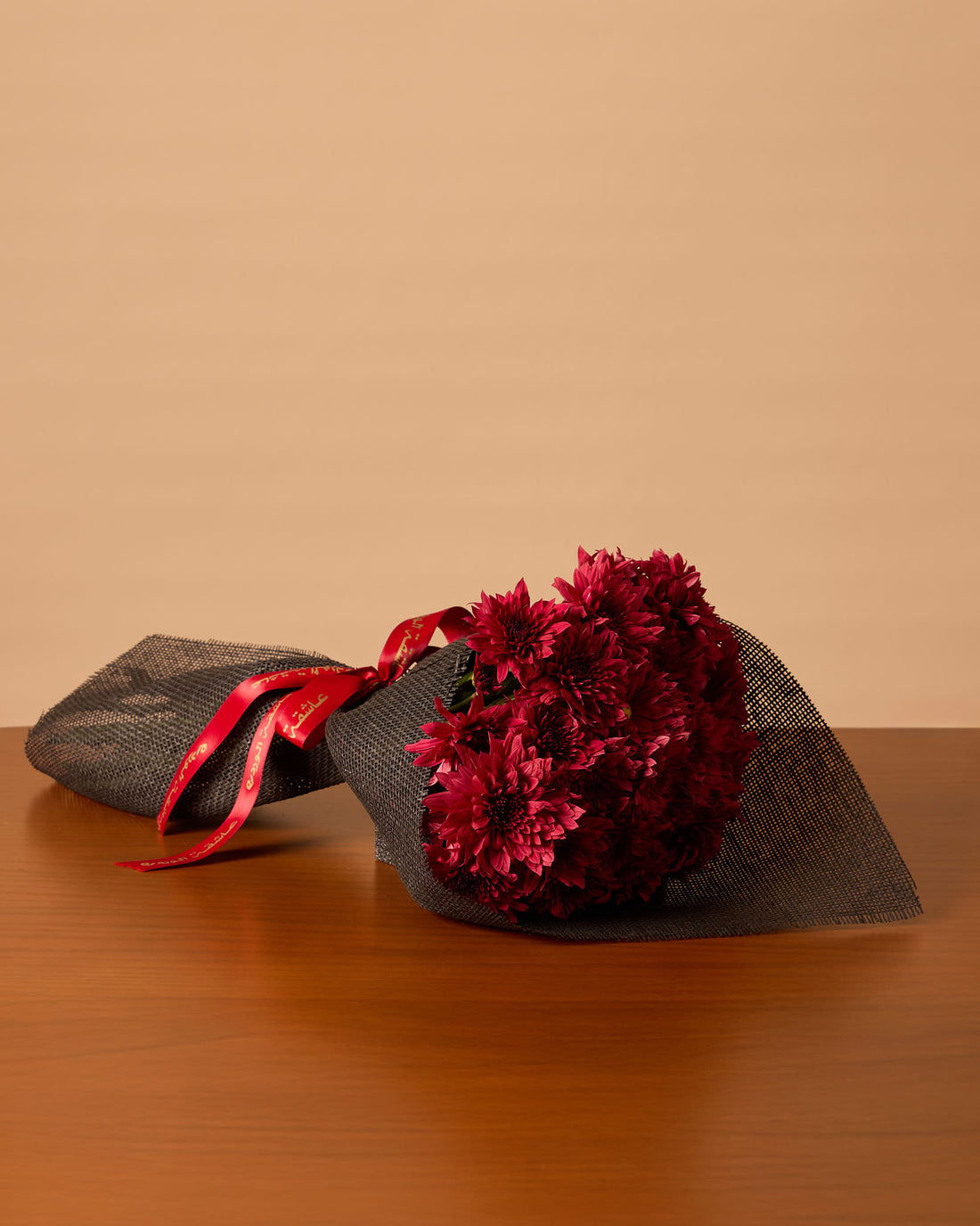 Red chrysanthemum bouquet