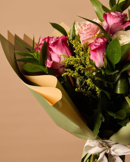 باقة هارموني من الورد والزنبق